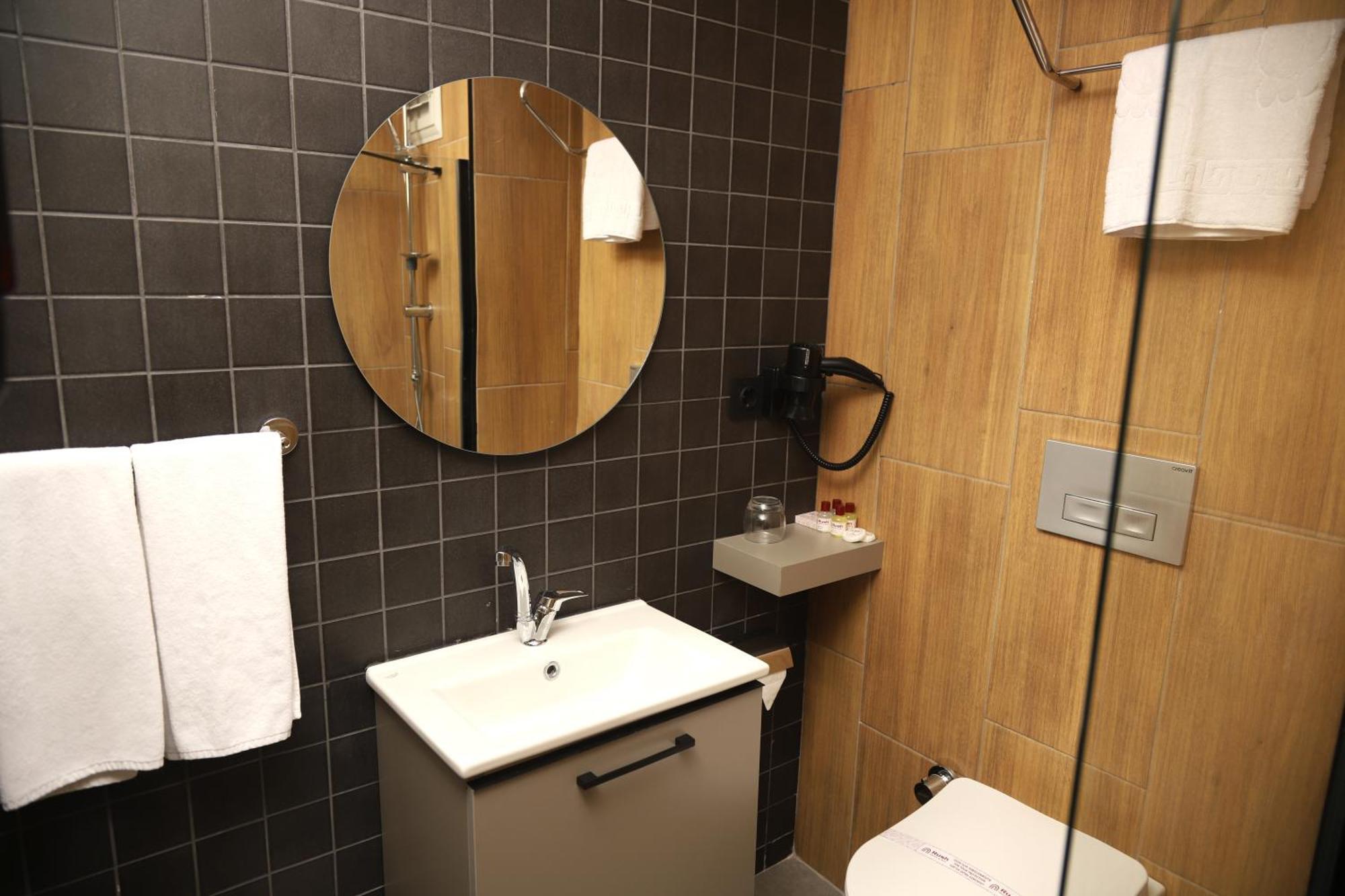 Rush Hotel توكات المظهر الخارجي الصورة