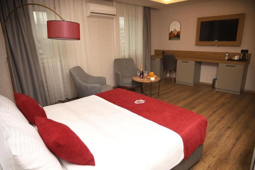 Rush Hotel توكات المظهر الخارجي الصورة